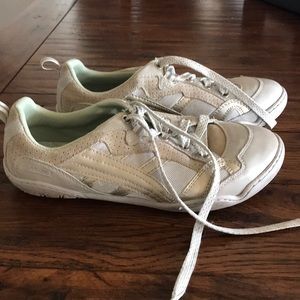 Earth Kalso Ladies Shoes Size 7.5B Green Desert